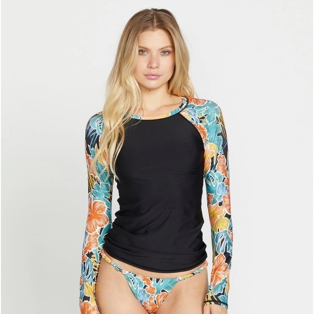 Volcom Rashguard - Picture 7 of 7